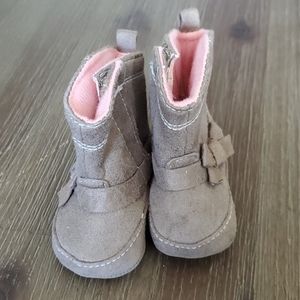 Girls NB boots